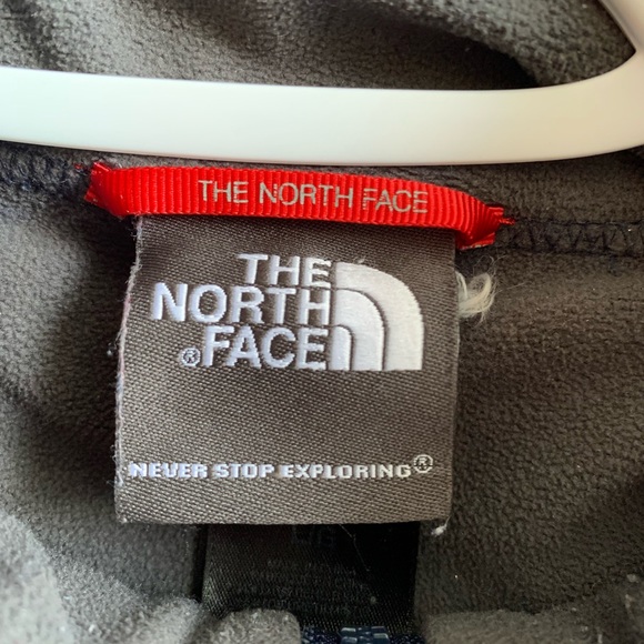 The North Face half zip - Picture 2 of 2